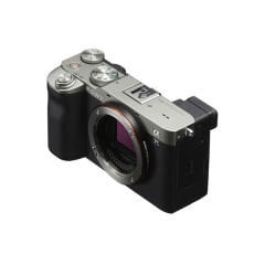 Sony A7C Body (Gümüş)